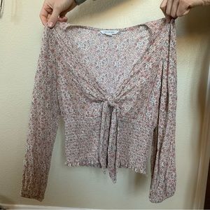 American eagle tie-front floral dainty top